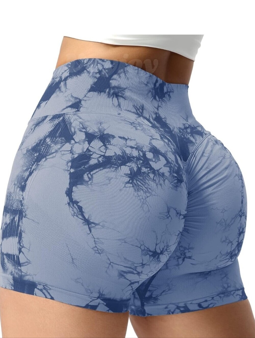 VOYJOY WOMEN SCRUCH BUTT GYM SHORTS SIZE MEDIUM